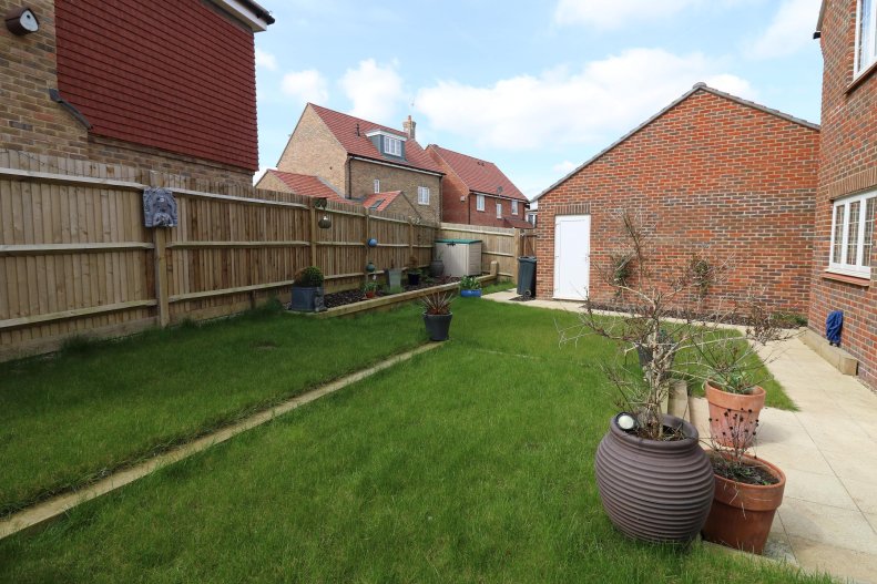 4 bedroom house to rent in Finberry Park, Ashford, Northwood Ashford