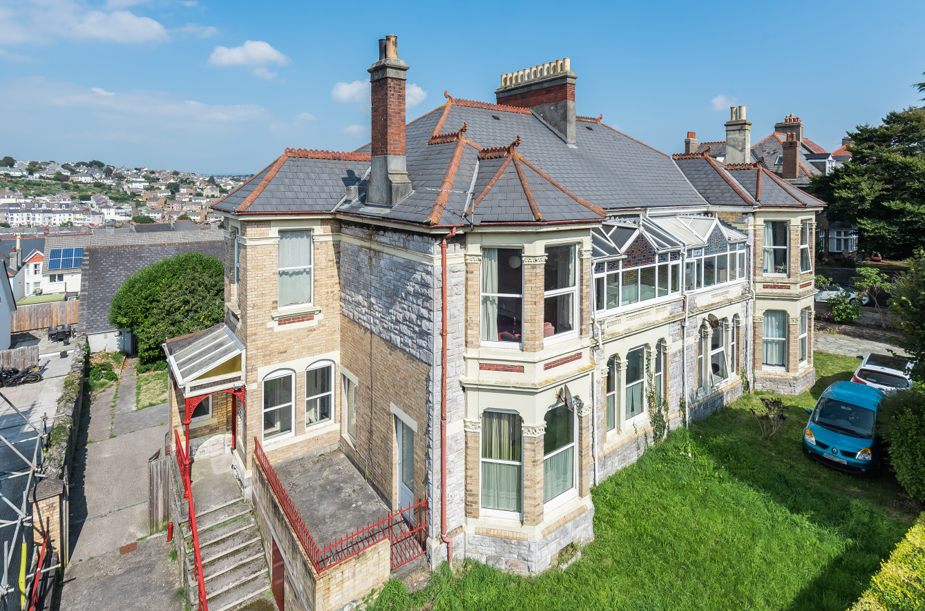 6 bedroom property for sale in Queens Road, Lipson, Plymouth, PL4 Offers in excess of £525,000
