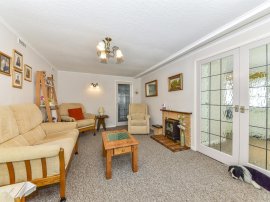 Allington Gardens, Allington, Grantham thumb 2