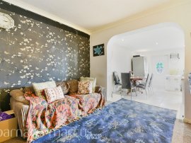 Cerne Close, Hayes thumb 3