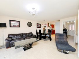 Willowcroft Way, Cringleford, Norwich thumb 3