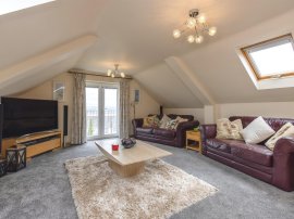 Hillside Avenue, Saltash thumb 2