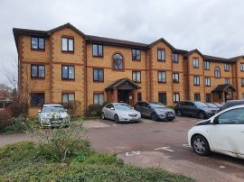Kinnaird Close, Slough photo
