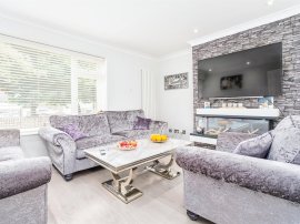 Wormley Lodge Close, Broxbourne thumb 2