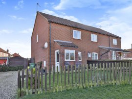 Wellington Crescent, Blenheim Park, Fakenham photo