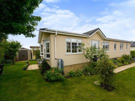 Cheltenham Road, Ashton-Under-Hill, Evesham photo