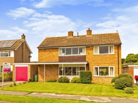 Broughton Avenue, Aylesbury photo