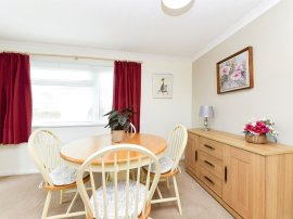 Allington Gardens, Allington, Grantham thumb 2