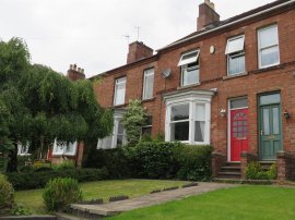 The Green Road, Ashbourne photo