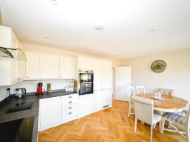 Townley Close, Upwell, Wisbech thumb 2