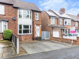 Oakwood Avenue, Wakefield thumb 2