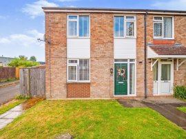 Nursteed Close, Devizes thumb 1