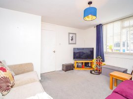 Nursteed Close, Devizes thumb 3