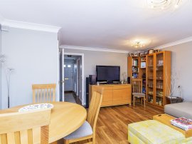 Brimmers Way, Fairford Leys, Aylesbury thumb 3