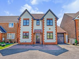 Magnolia Drive, Rushden thumb 1