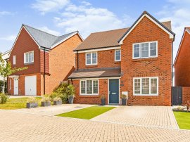 Zebedee Close, Amesbury, Salisbury thumb 1