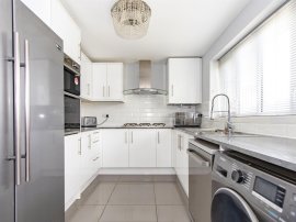 Zebedee Close, Amesbury, Salisbury thumb 2