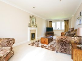 Meadow Court, Allerton, Bradford thumb 3