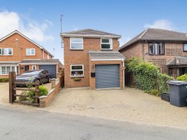 Reach Lane, Heath and Reach, LEIGHTON BUZZARD photo