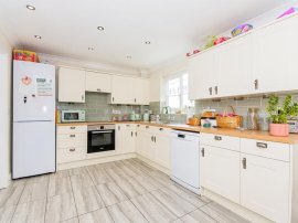 Barley Grove, Deeping St. Nicholas, Spalding thumb 2