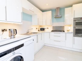 Highfield Crescent, Brogborough, Bedford thumb 2