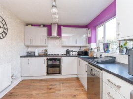 Wiston Drive, Pontefract thumb 2