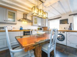 Station Cottages, Shrivenham, Swindon thumb 3