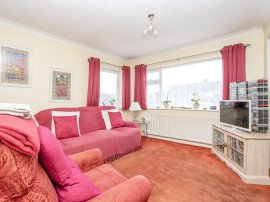 Northmead Drive, North Walsham thumb 2