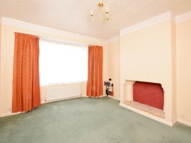 Hall Avenue, Rushden thumb 2
