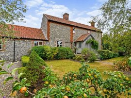 Station Road, Weybourne thumb 1