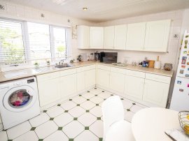 Falmouth Place, Murdishaw, Runcorn thumb 3