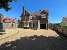 Links Road, Seaford thumb 1