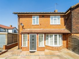 Saxon Avenue, Feltham thumb 1