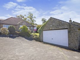 Town End Road, Holmfirth thumb 1