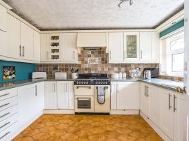 Linfield Gardens, Dudley thumb 2