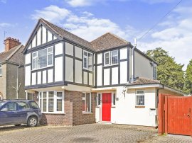 Cedars Way, Newport Pagnell photo