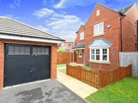 Harper Close, Northwich thumb 1