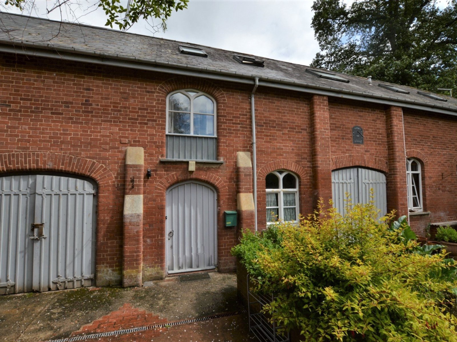2 bedroom property to let in Trobridge, Crediton, Devon, EX17 £750 pcm