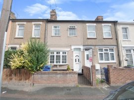 Castle Road, Grays thumb 1