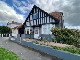 Lenham Road West, Rottingdean, Brighton thumb 3
