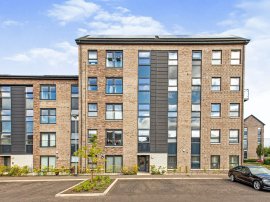 Riverford Court, Glasgow thumb 1