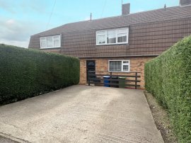 Barnes Road, CHESTERFIELD photo