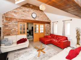 Newport Farm Close, North Carlton, Lincoln thumb 3