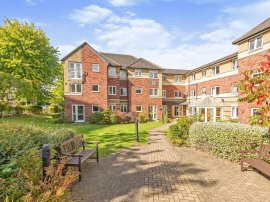 Primley Park View, Alwoodley, Leeds thumb 1