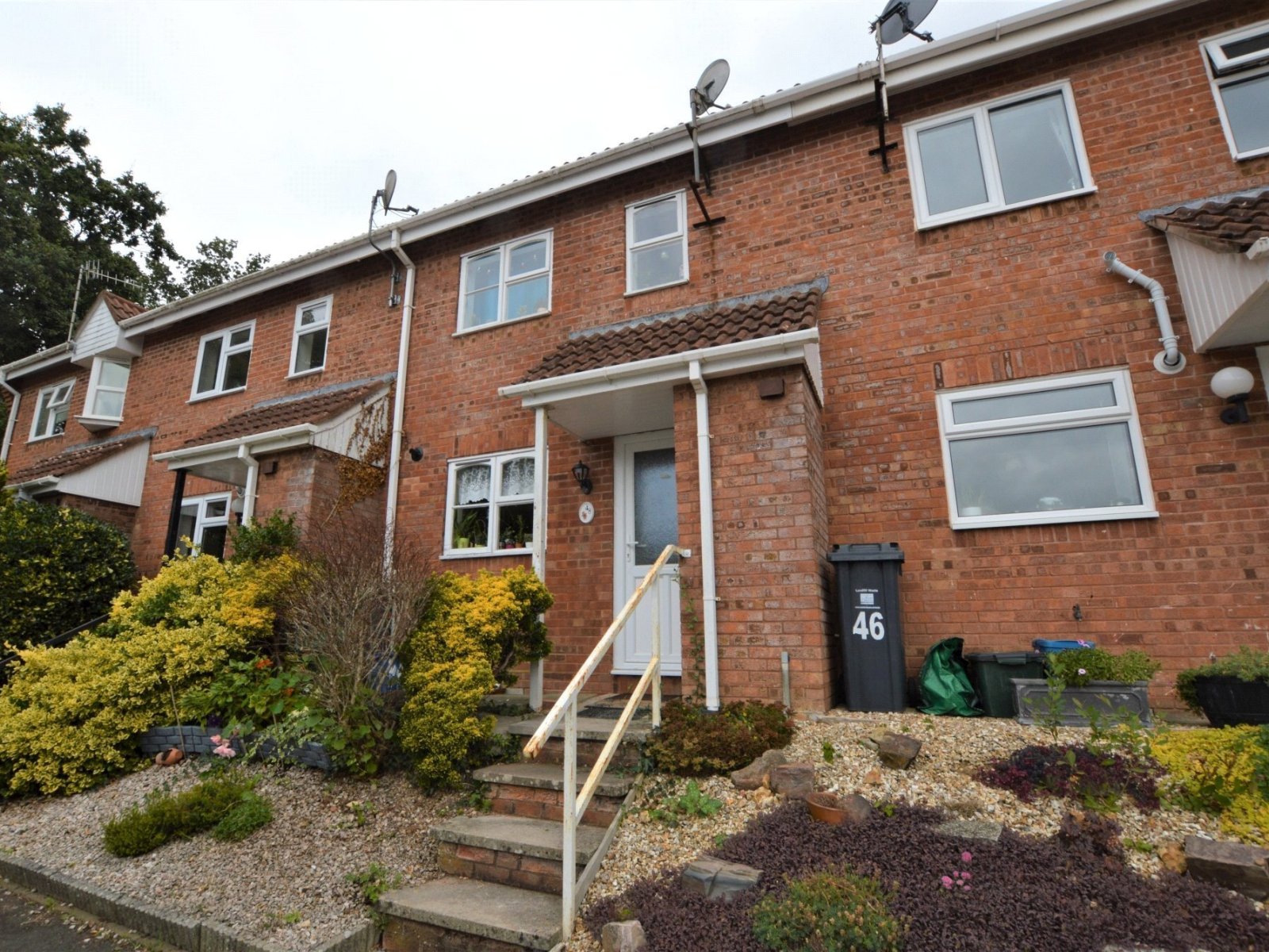 2 bedroom property to let in Brand Road, Honiton, Devon, EX14 £700 pcm