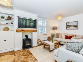 Knapp Close, Westbury thumb 2