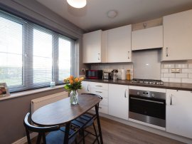 Oak Leaf Way, Horndean, Waterlooville thumb 3