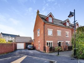 Shears Drive, Amesbury, SALISBURY photo