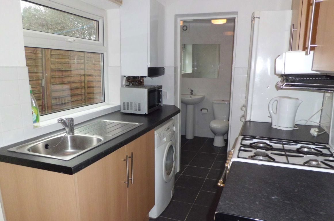 297 Tiverton Road B29 6DA Image 2