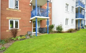 Click for details Cowick Street, Exeter, Devon, EX4 photo